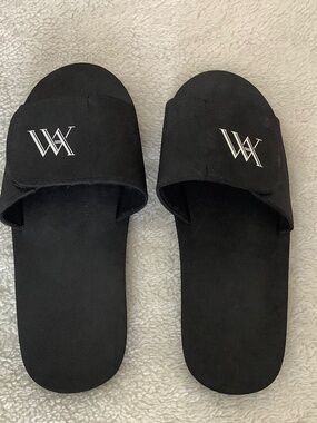Waldorf Astoria Spa Slides Slippers  Adjustable strap